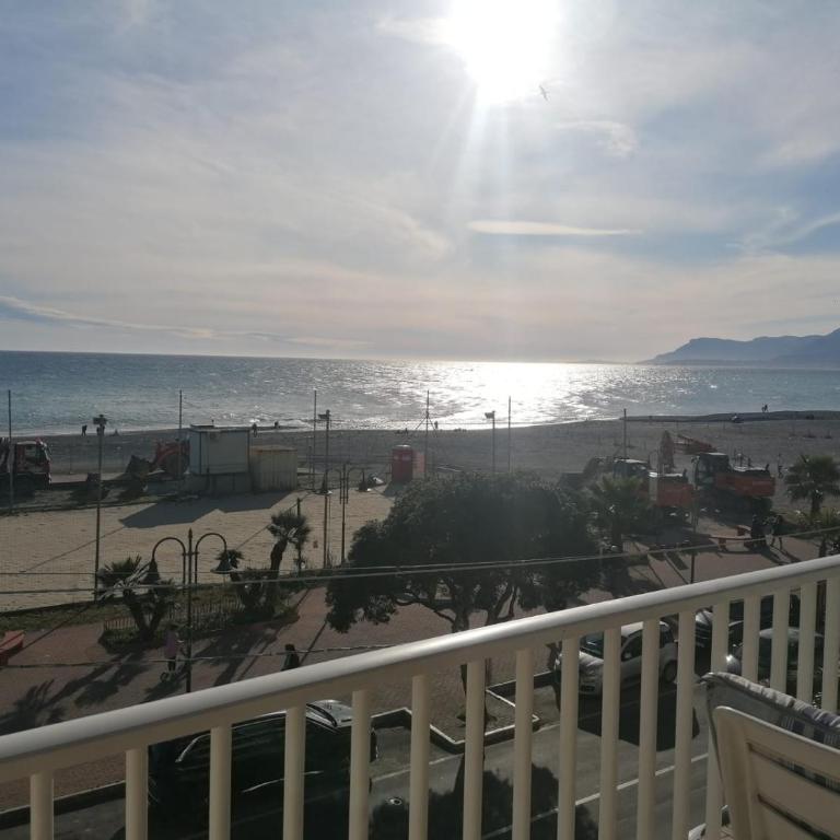 A 10 passi dal mare - Appartamento con 1 Camera da Letto - 3