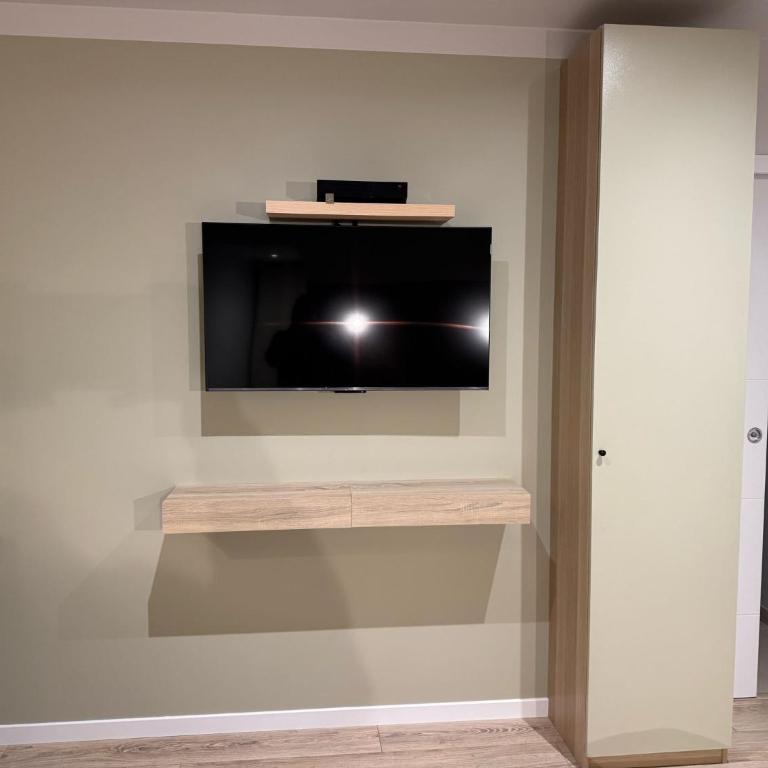 Magnifique appartement rénové Place du Martroi - One-Bedroom Apartment with City View - 2