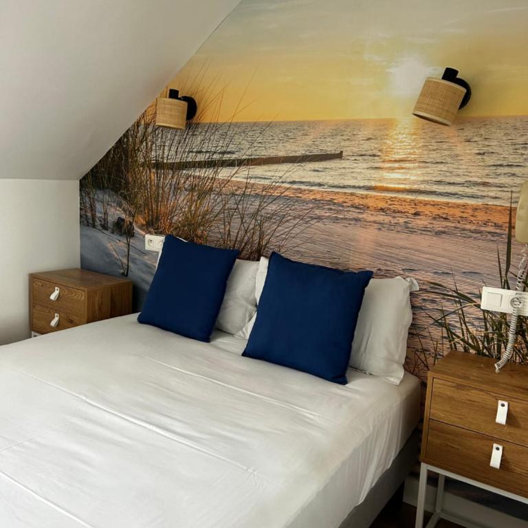 Hotel Eden - Petite Chambre Mansardée - 3