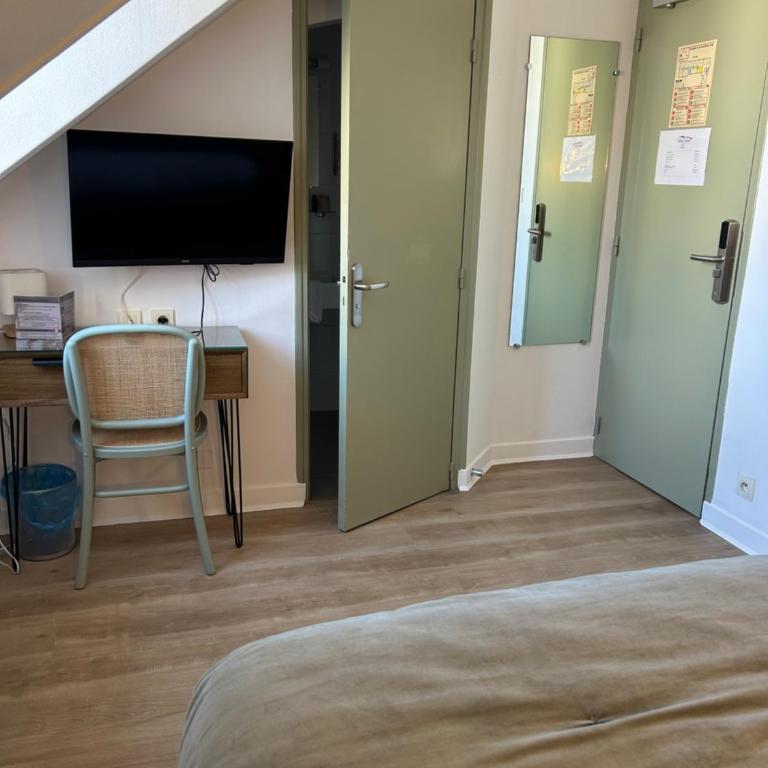 Hotel Eden - Petite Chambre Mansardée - 5