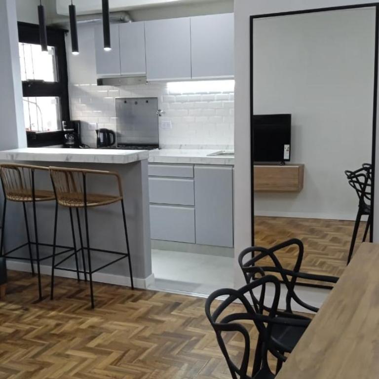 Encantador 2 ambientes en Once - One-Bedroom Apartment - 4