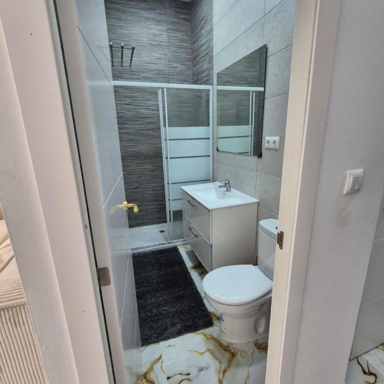 Downtown Apartments - Penthouse Apartment - 10