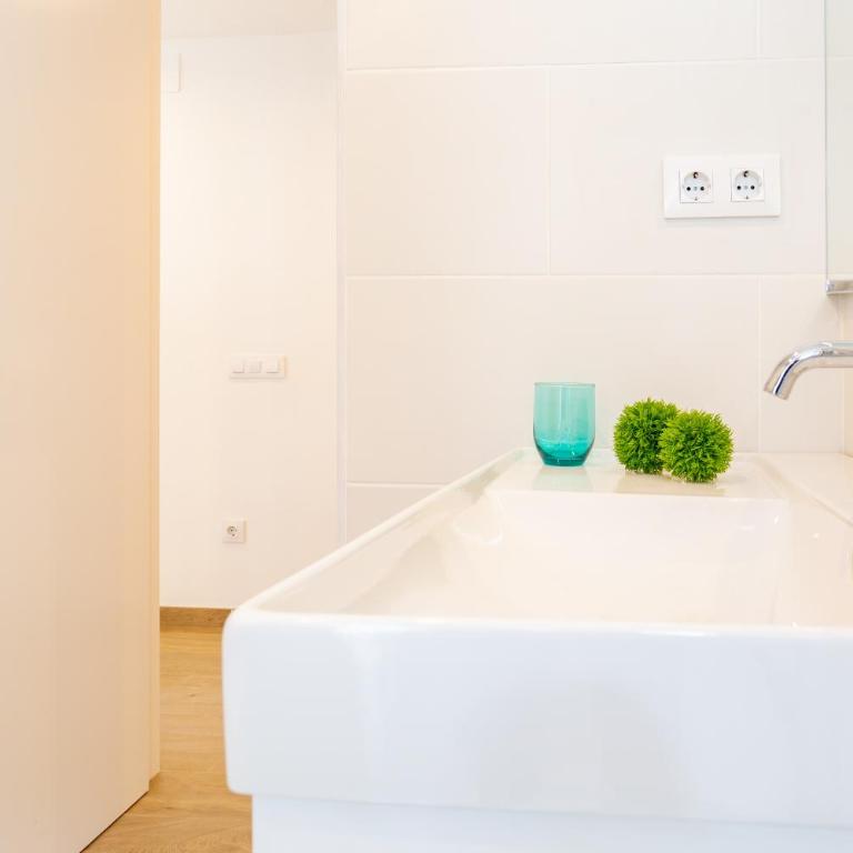 MARITIM Red Coral 1st Line WiFio - Apartamento con balcón - 12