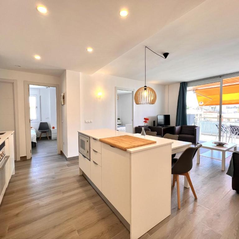 MARITIM Azzure Family Lateral Sea View WiFi - Three-Bedroom Apartment with Sea View - 3