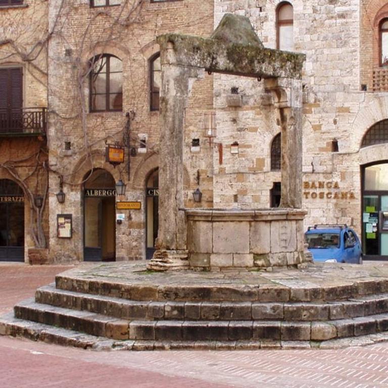 House in San Gimignano - One-Bedroom Standard Apartment - 11