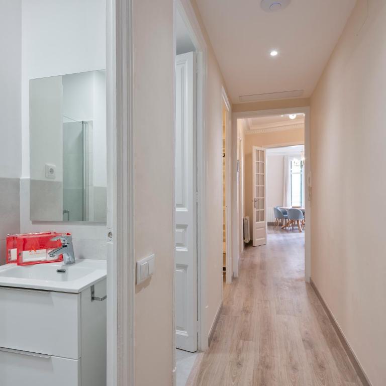 Alcam Entenza - Superior Four-Bedroom Apartment (5 Adults) - 39