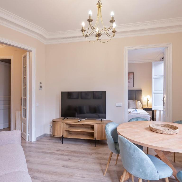 Alcam Entenza - Superior Four-Bedroom Apartment (5 Adults) - 2