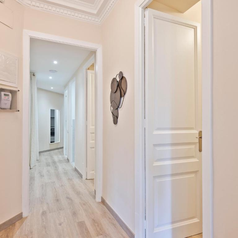 Alcam Entenza - Superior Four-Bedroom Apartment (5 Adults) - 34