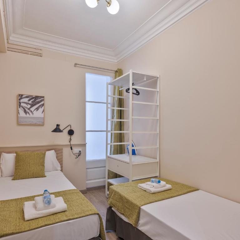 Alcam Entenza - Superior Four-Bedroom Apartment (5 Adults) - 13