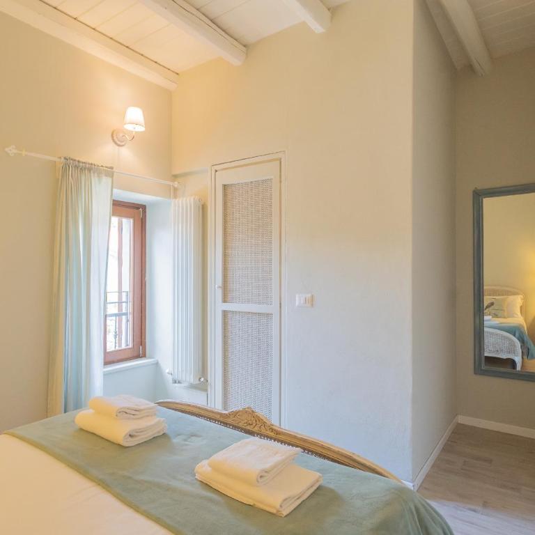 Jacuzzi vista lago - Country House Bellosguardo - Casa con 2 Camere da Letto - 13