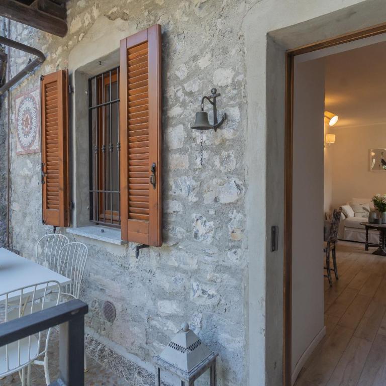 Jacuzzi vista lago - Country House Bellosguardo - Casa con 2 Camere da Letto - 27