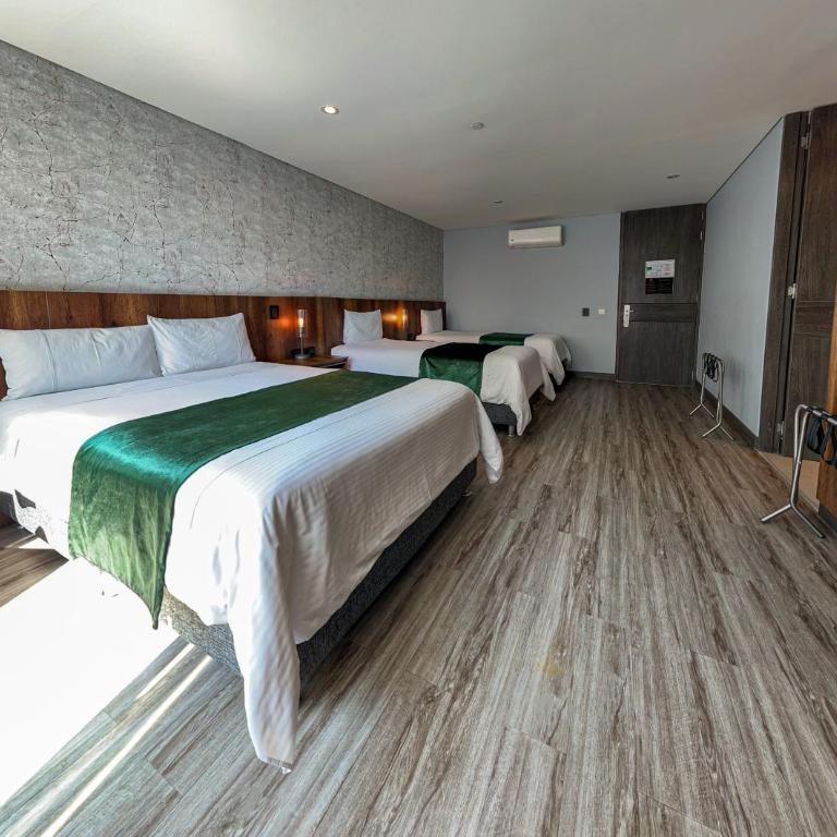 Cafe Hotel Medellín - Habitación Familiar Superior - 4
