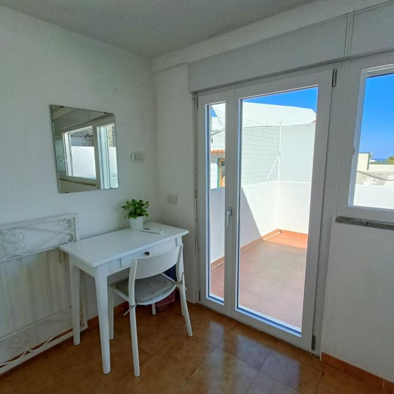 A Casicedda - Two-Bedroom House - 14