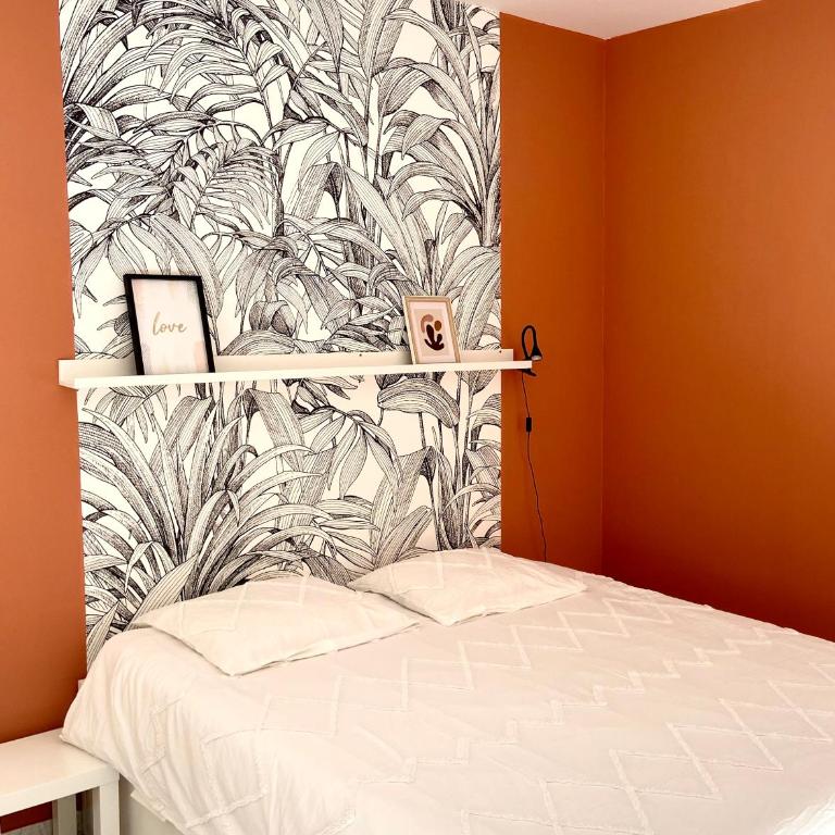 Elegant Studio with Private Sunny Terrace Prime Location AC & High-Speed WiFi - Appartamento con Balcone - 8