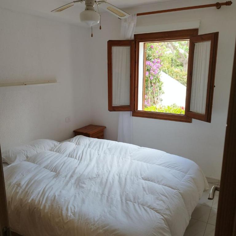 estudio para parejas con piscina en urbanizacion tranquila - Apartamento de 1 dormitorio - 2