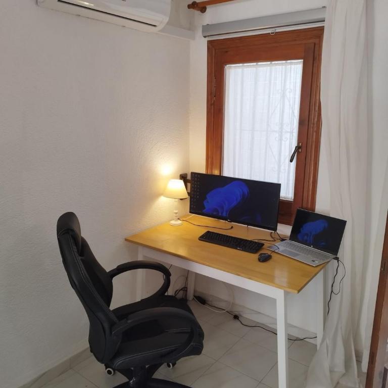 estudio para parejas con piscina en urbanizacion tranquila - Apartamento de 1 dormitorio - 4