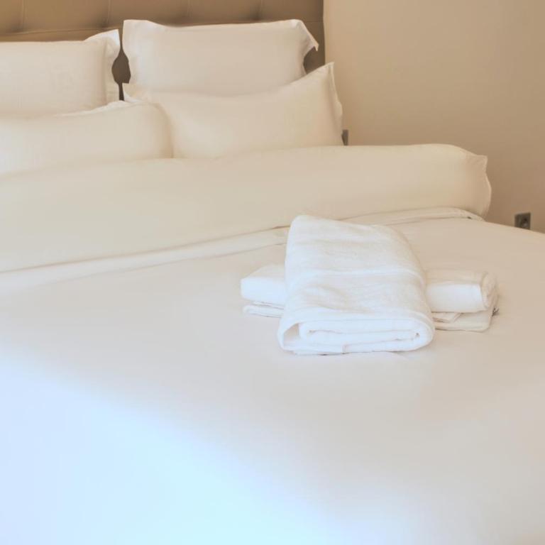 Luxury Royal Suite, 118 square meters, notre dame, 3 bedrooms - Appartement 3 Chambres Premium avec Balcon - 9