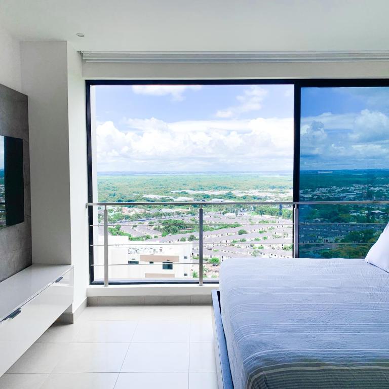 Lujo y confort más Vista Panorámica en Vía la Costa - Apartamento de 2 dormitorios - 1