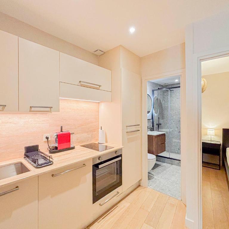 Petit cocon au cœur du Vieux-Nice, Wifi, AC, 2pers - Appartement 1 Chambre - 6