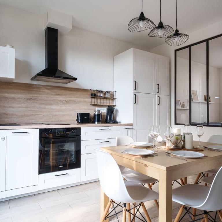Maison 5 p hyper centre Amboise #parking #terrasse - Vacation Home - 25
