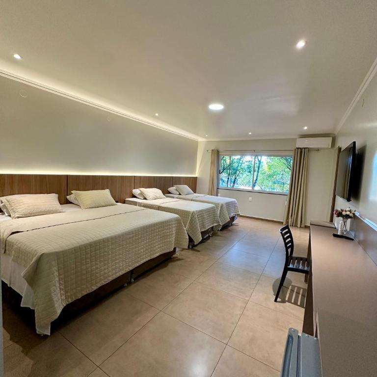 Parque Hotel Manantial - Superior Quadruple Room - 5