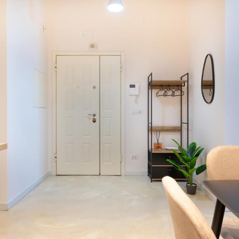 Seaside Apartment Near St Nicholas Basilica - One-Bedroom Apartment - 53