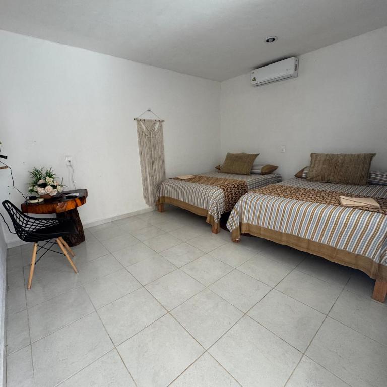 Casa Alebrijes Valladolid - Habitación Doble Superior - 2 camas dobles - 3