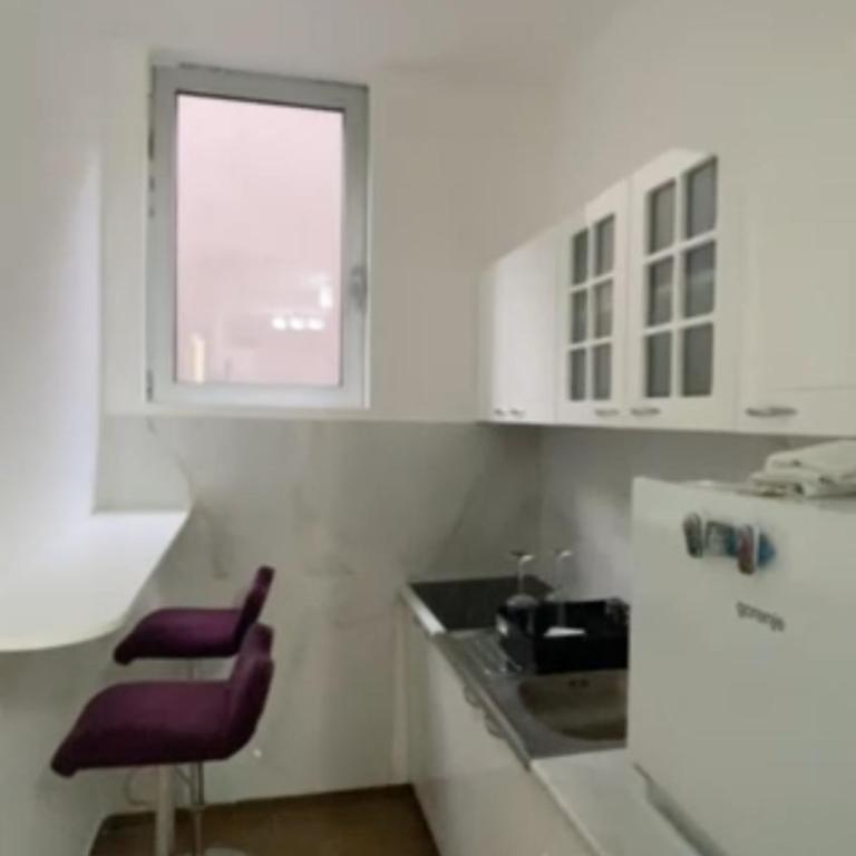 Relax In - Two-Bedroom Apartment - 20