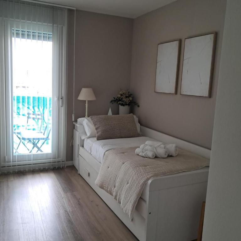 El Balcón del Ebro by Alogest- Vistas, piscina y 2 parking - Apartment - 2