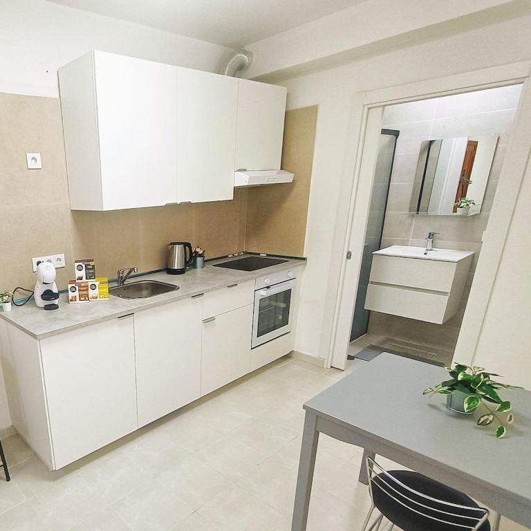 Acogedor Miniestudio en Playa Honda - One-Bedroom Apartment - 11