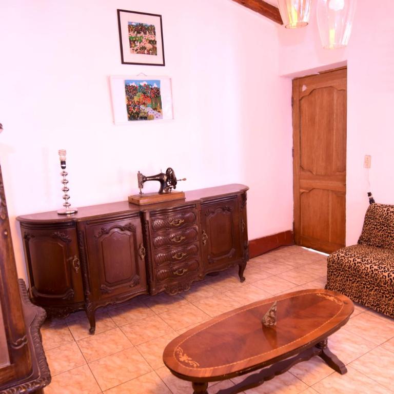 Lamay retreat - Four-Bedroom House - 16
