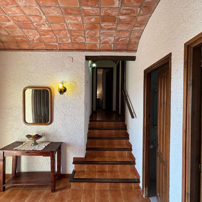 Casa con Gran Jardín Privado y Piscina Comunitaria en Torroella de Montgrí - ES-323-44 - Vacation Home - 6