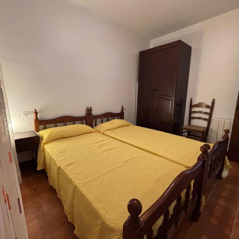 Casa con Gran Jardín Privado y Piscina Comunitaria en Torroella de Montgrí - ES-323-44 - Vacation Home - 8