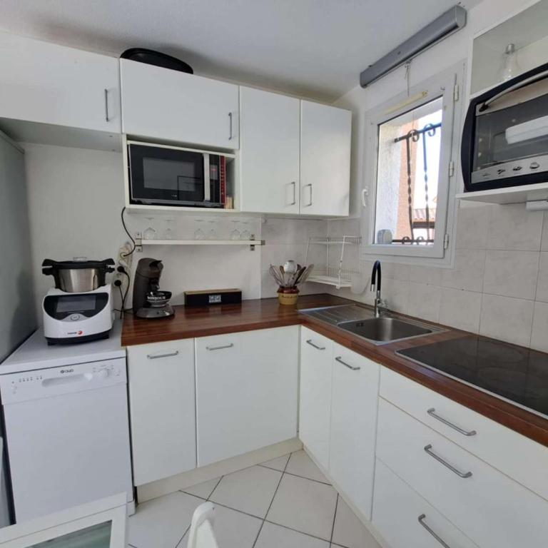 Maison mitoyenne climatisée 7 pers. avec piscine et parking à Marseillan-Plage - FR-1-326-848 - Appartement - 5