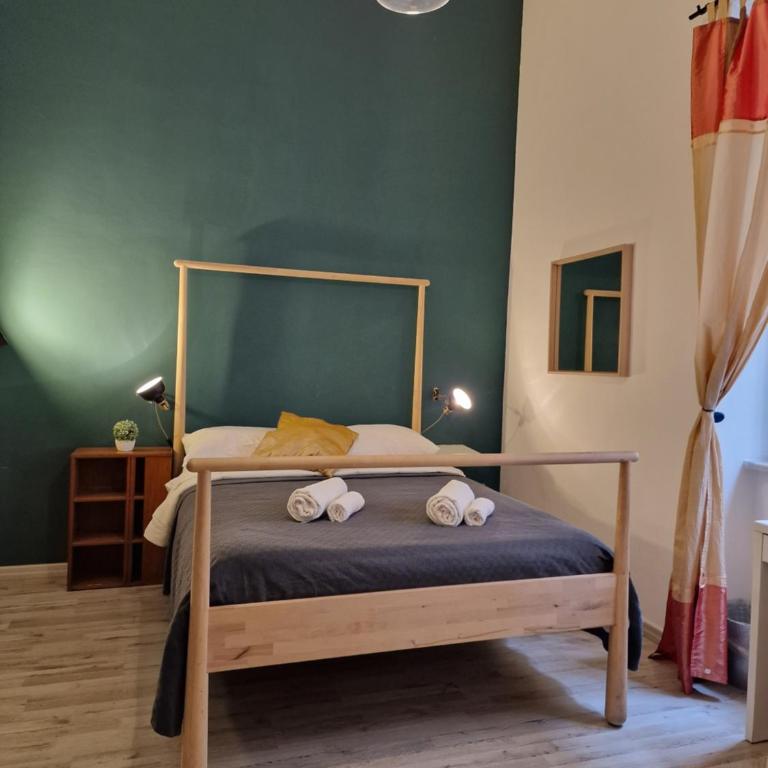Napoli Connect Guesthouse - Camera Tripla con Bagno - 2
