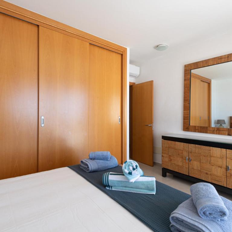 Tropical House sea views - Three-Bedroom Villa - 14