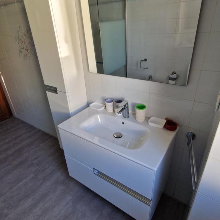 Appartement au premier étage dans maison de charme avec grand jardin au RDC - Apartamento de 2 dormitorios - 27