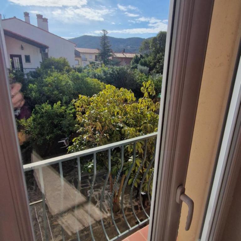 Appartement au premier étage dans maison de charme avec grand jardin au RDC - Apartamento de 2 dormitorios - 23