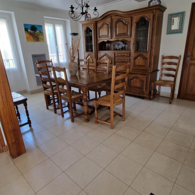 Appartement au premier étage dans maison de charme avec grand jardin au RDC - Apartamento de 2 dormitorios - 20
