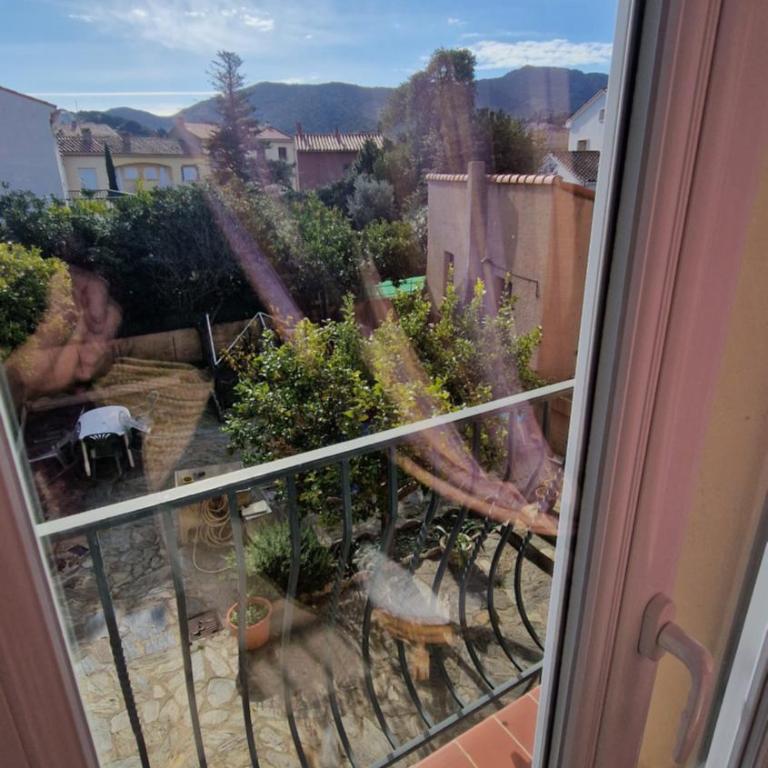 Appartement au premier étage dans maison de charme avec grand jardin au RDC - Apartamento de 2 dormitorios - 15