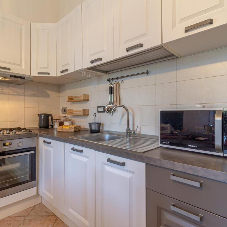 2 Steps Away From Bologna With Private Parking - Appartamento con 1 Camera da Letto - 2