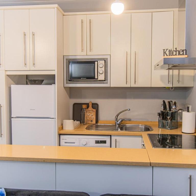 Stay in Zaragoza's historic center - One-Bedroom Apartment - 3