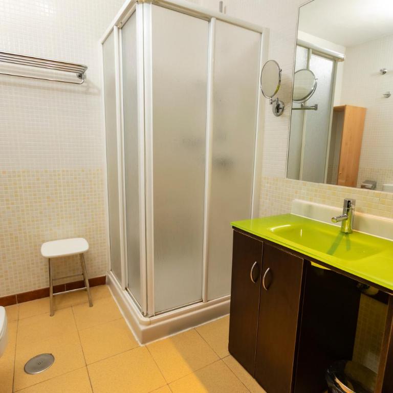 Hostal - Bungalows Camping Cáceres - Bungalow - 2 dormitorios - 5
