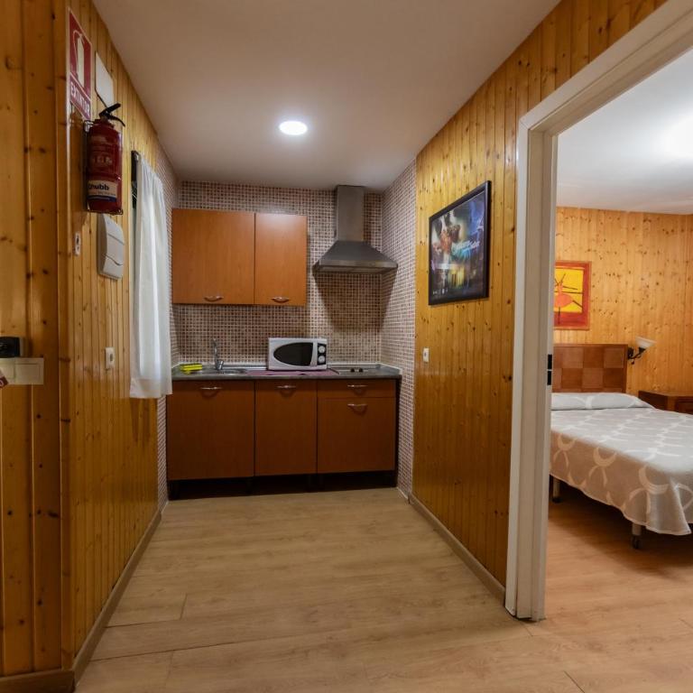 Hostal - Bungalows Camping Cáceres - Bungalow 1 Dormitorio - 4
