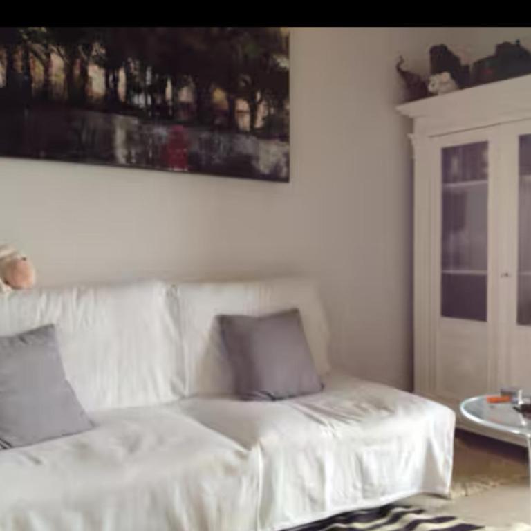 Piscina, relax e arte - Appartamento con 2 Camere da Letto - 14