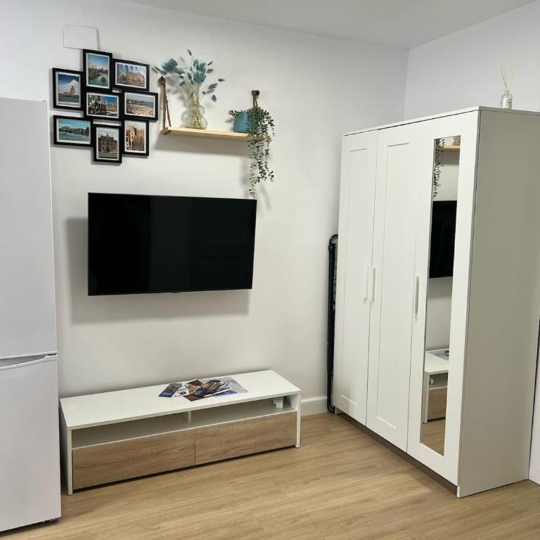 Estudico moderno y cómodo a minutos andando del centro y de la Feria - Apartamento de 1 dormitorio - 5