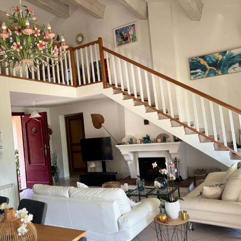 Charmante villa familiale - Villa avec Piscine Privée - 40