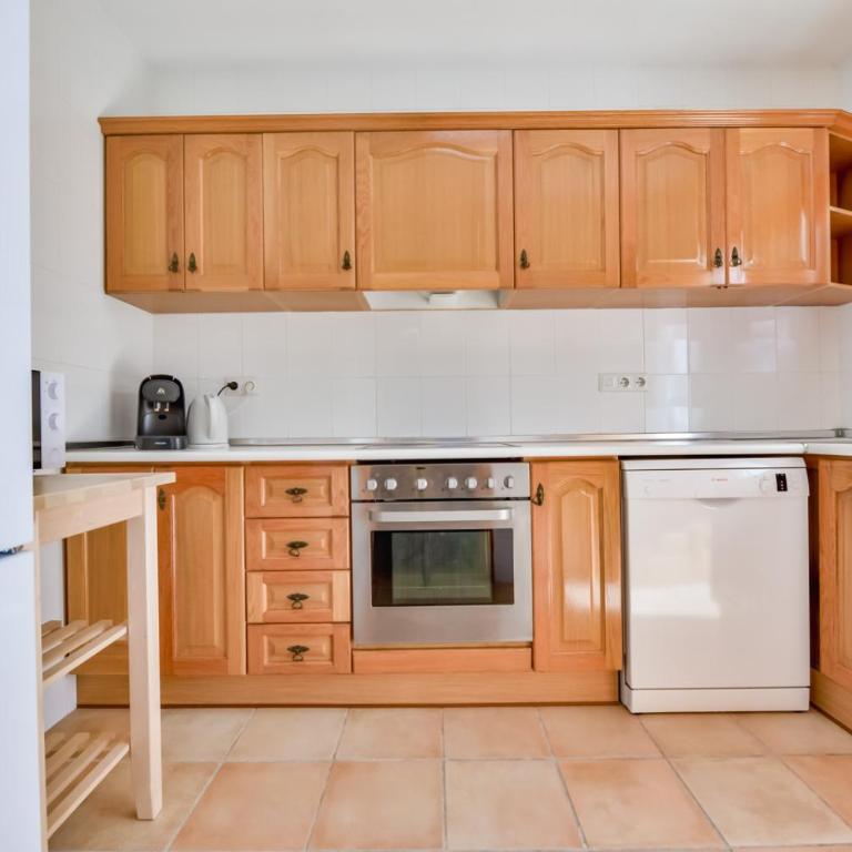 Villa El Somo in Albir - Three-Bedroom House - 28