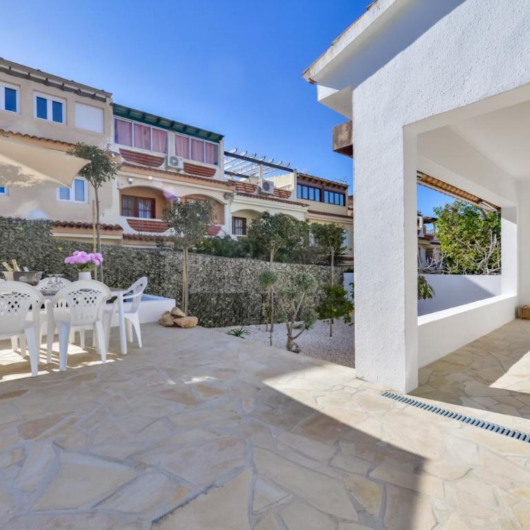 Villa El Somo in Albir - Three-Bedroom House - 15