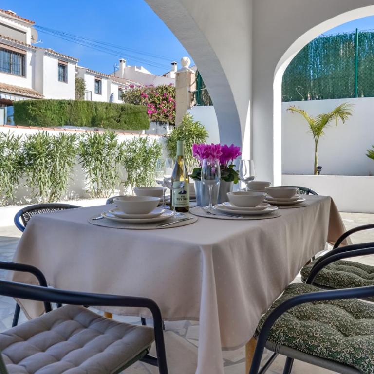 Villa El Somo in Albir - Three-Bedroom House - 11